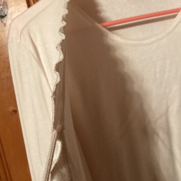 Size says Large but fits like a M Women’s top Kathie Lee collection - Picture 2 of 4